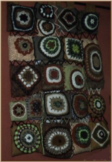 groene compositie met bloemen