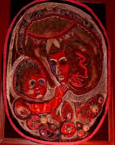 Moeder en kind in rood